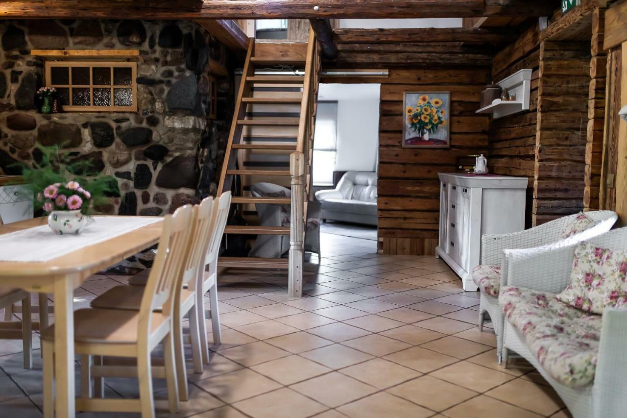 Erlendi Kodumajutus Holiday home